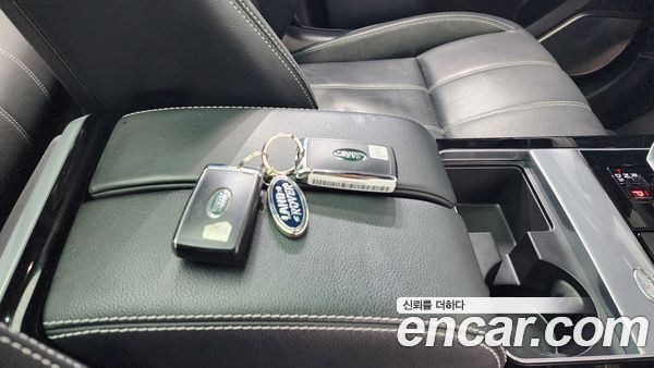 Land Rover Range Rover Velar 2021, фото 20