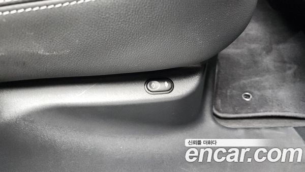 Land Rover Range Rover Velar 2021, фото 38