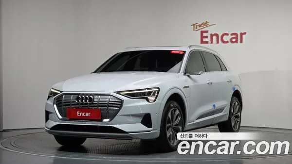 Audi e-tron 2022