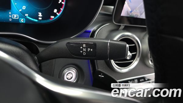 Mercedes-Benz GLC 2020, фото 12