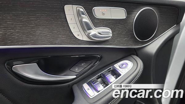 Mercedes-Benz GLC 2020, фото 32