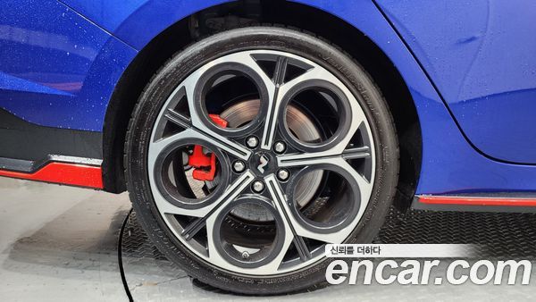 Hyundai Elantra 2024, фото 5