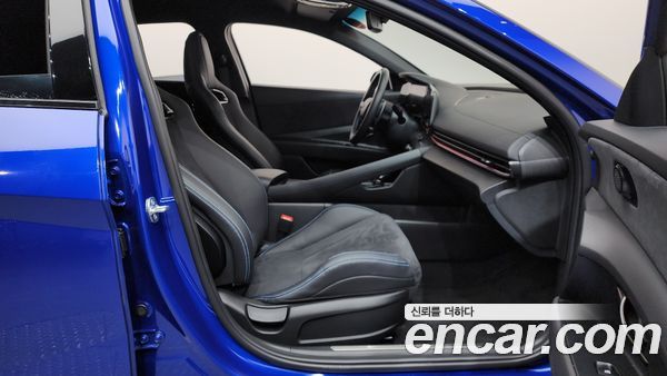 Hyundai Elantra 2024, фото 16