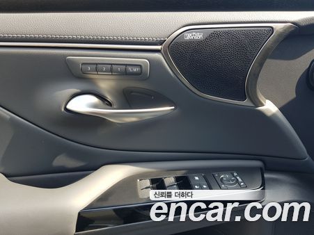 Lexus ES 2026, фото 11