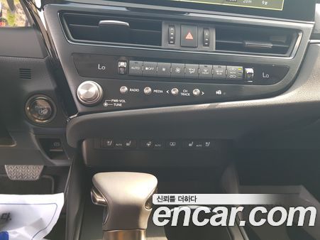 Lexus ES 2026, фото 16