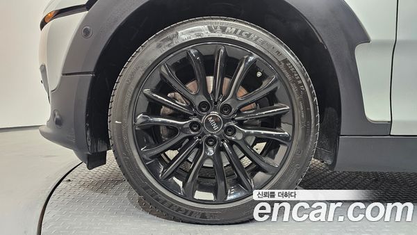 MINI CLUBMAN 2023, фото 4
