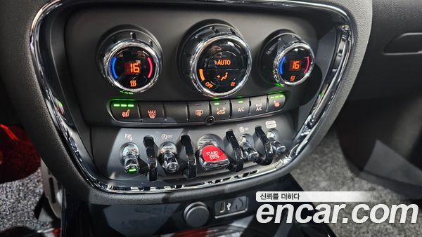 MINI CLUBMAN 2023, фото 28