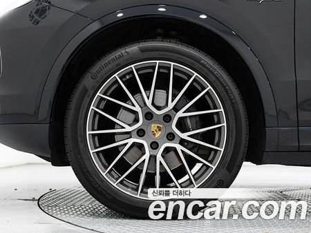 Porsche Cayenne 2022, фото 5