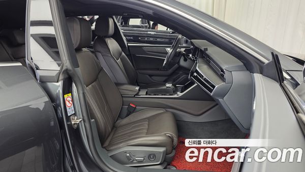 Audi A7 2021, фото 17