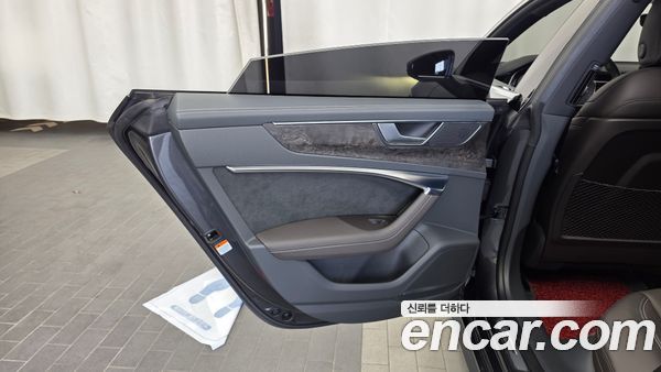 Audi A7 2021, фото 15