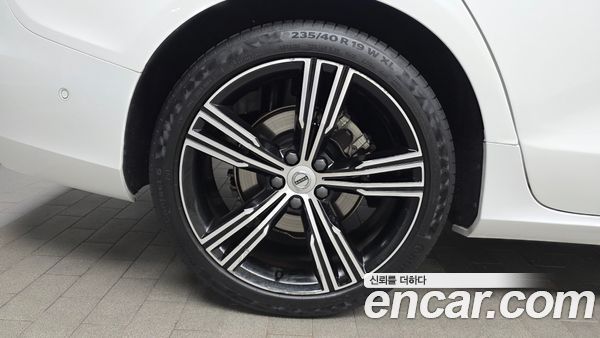 Volvo S60 2021, фото 5