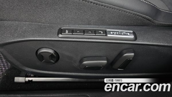 Volkswagen Golf 2025, фото 31