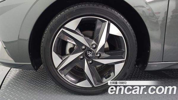 Hyundai Elantra 2021, фото 4