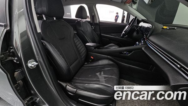 Hyundai Elantra 2021, фото 15