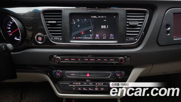 Kia Carnival 2020, фото 20