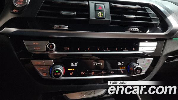 BMW X4 2020, фото 31