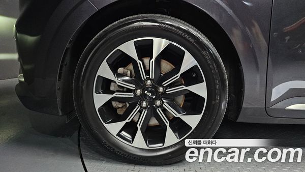 Kia Carnival 2023, фото 5
