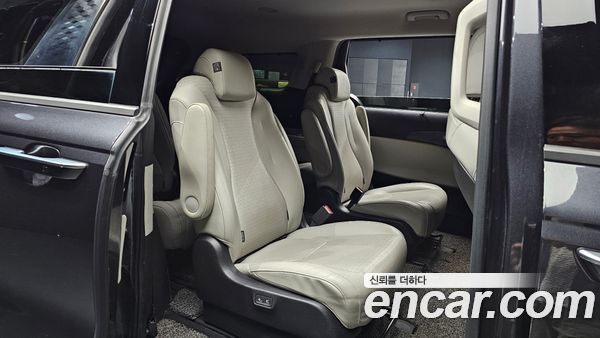 Kia Carnival 2023, фото 16