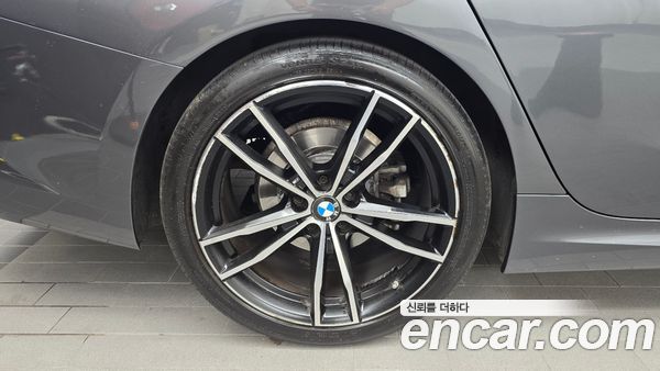 BMW 3 Series 2022, фото 5