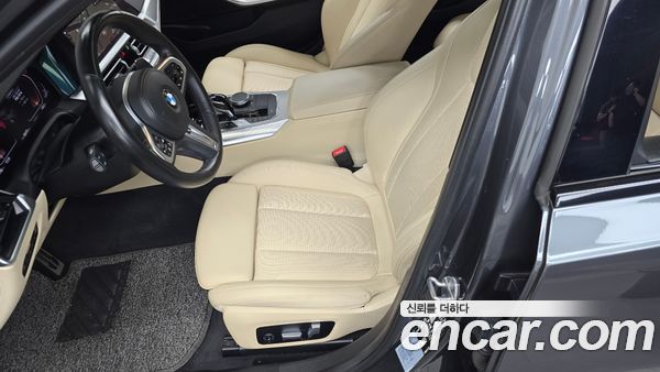 BMW 3 Series 2022, фото 29