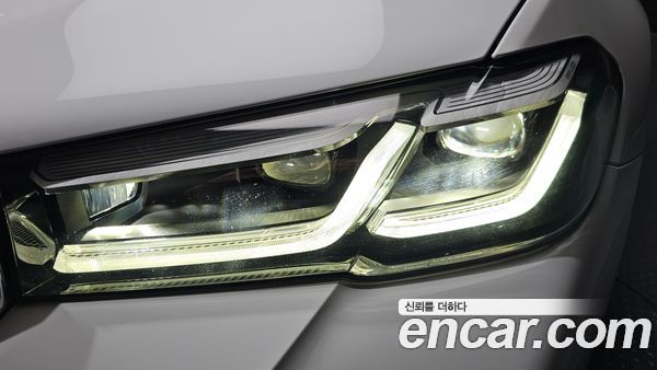BMW 5 Series 2021, фото 8