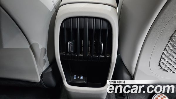 Hyundai Kona 2025, фото 31