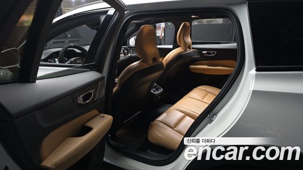 Volvo V60 2021, фото 16