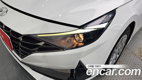 Hyundai Elantra 2022, фото 8