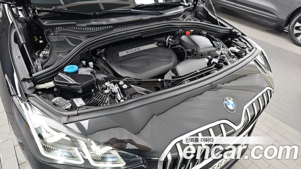 BMW 2 Series 2025, фото 6