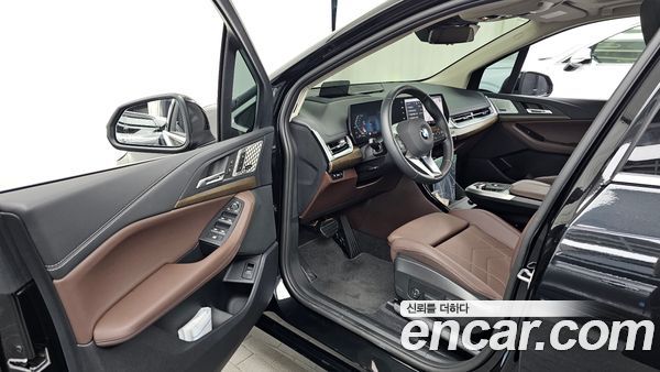 BMW 2 Series 2025, фото 13