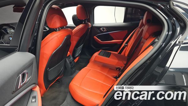 BMW 1 Series 2021, фото 15