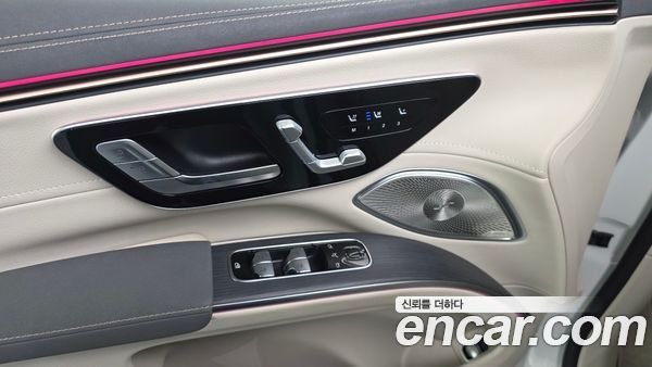 Mercedes-Benz EQS 2023, фото 31