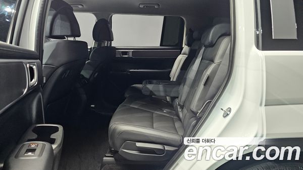 Hyundai Santa Fe 2025, фото 18