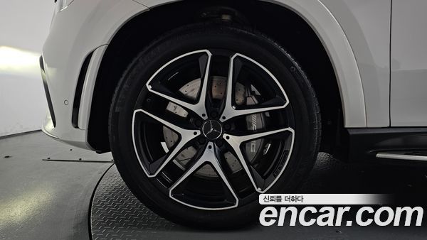 Mercedes-Benz GLE 2023, фото 4