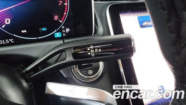 Mercedes-Benz E-Class 2026, фото 12