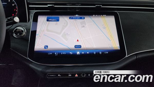 Mercedes-Benz E-Class 2026, фото 18