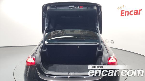 Mercedes-Benz E-Class 2026, фото 26