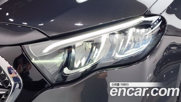 Mercedes-Benz E-Class 2026, фото 8