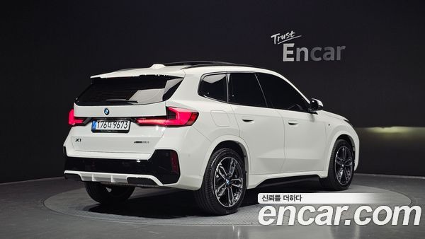 BMW X1 2025, фото 2