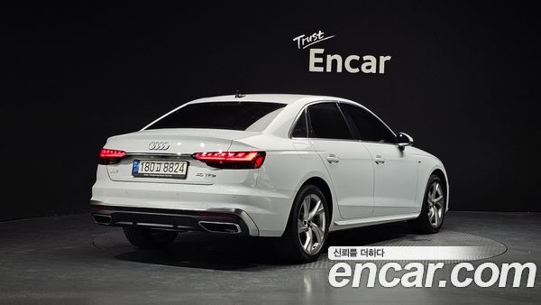 Audi A4 2021, фото 2