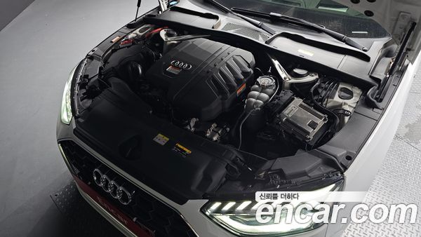 Audi A4 2021, фото 6