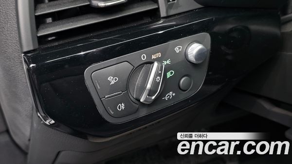 Audi A4 2021, фото 18