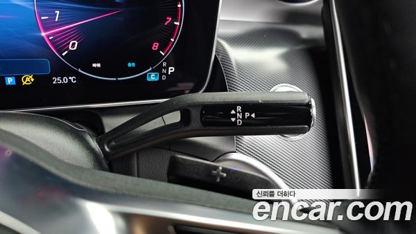 Mercedes-Benz GLC 2025, фото 12