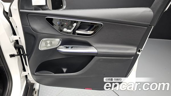 Mercedes-Benz GLC 2025, фото 31