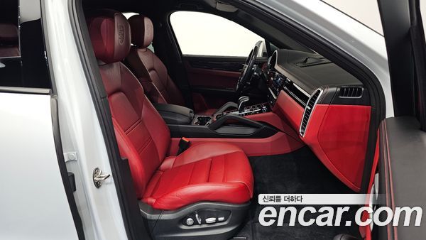 Porsche Cayenne 2021, фото 16