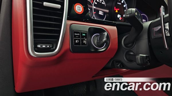 Porsche Cayenne 2021, фото 31