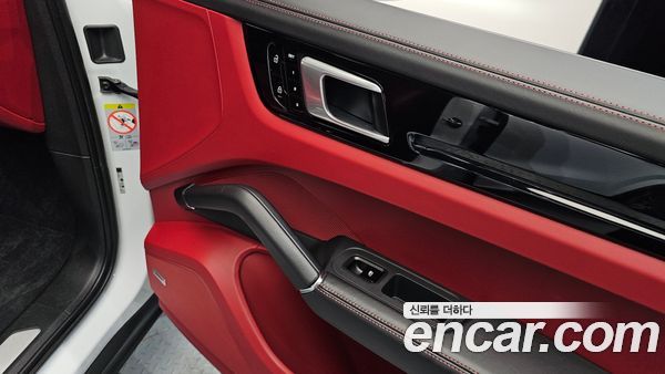 Porsche Cayenne 2021, фото 35