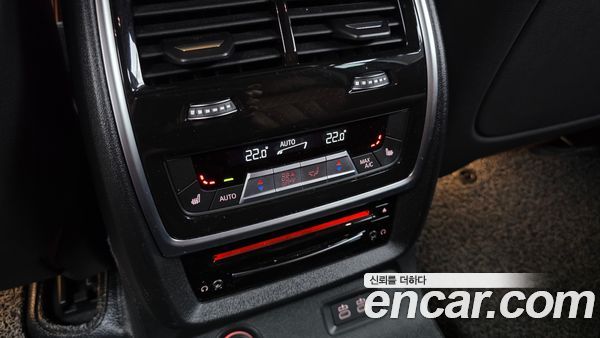 BMW X7 2021, фото 33