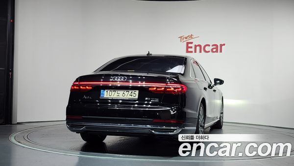 Audi A8 2021, фото 4