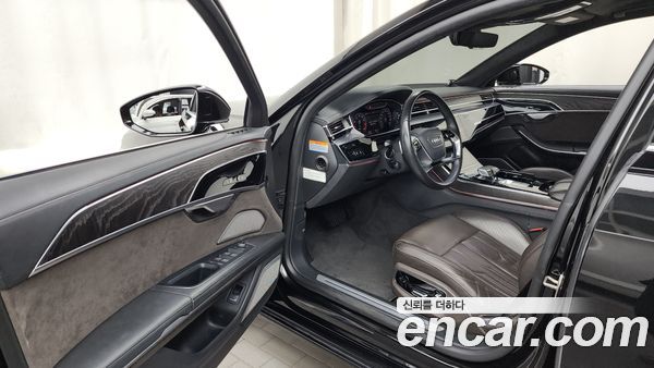 Audi A8 2021, фото 10